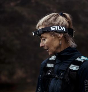 Silva Cross Trail 7R med bra ljusstyrka för terräng