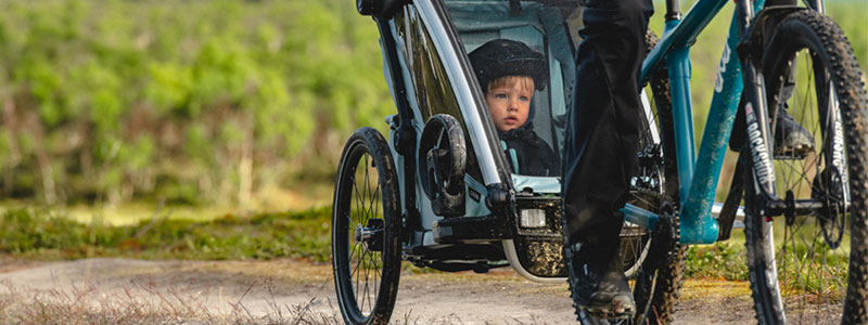 Test av cykelvagnar för barn