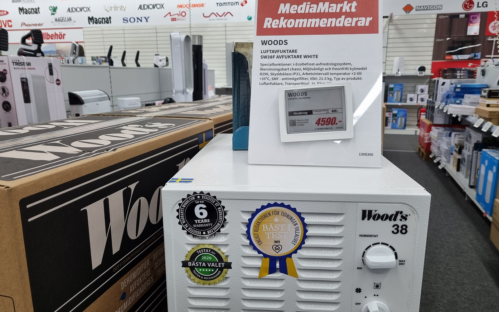 MediaMarkt butiksexponering med Testat.nu-utmärkelse för Woods avfuktare