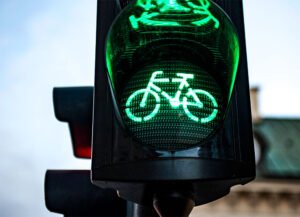 Cykla och följ trafikreglerna