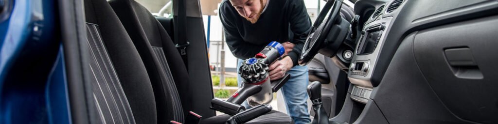 10 Tips för att dammsuga bilen