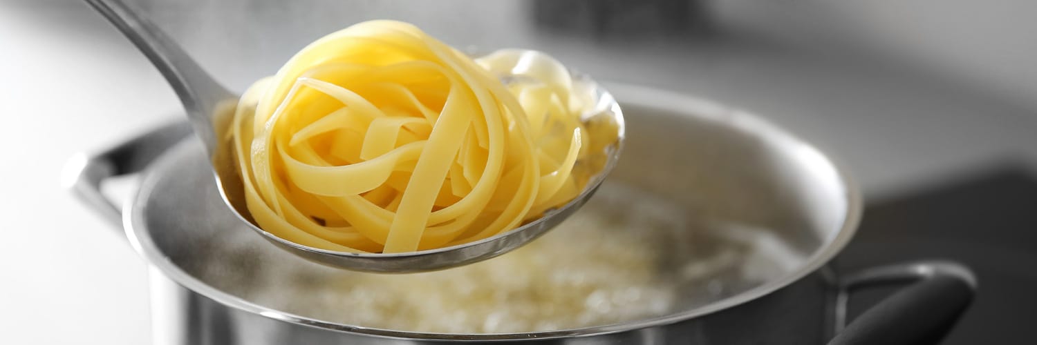 Koka pasta i gryta