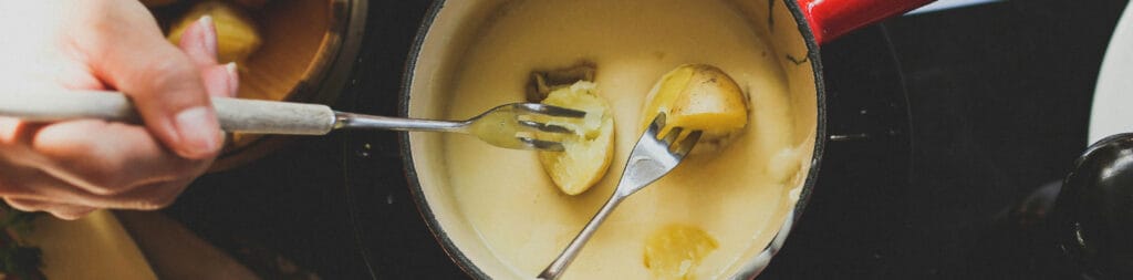 Så fungerar en fonduegryta: Olja, ost eller choklad förklarat