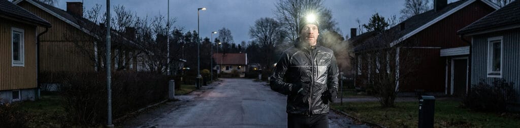 Pannlampans ljusbild avgör allt: Så väljer löpare rätt spridning och kastlängd